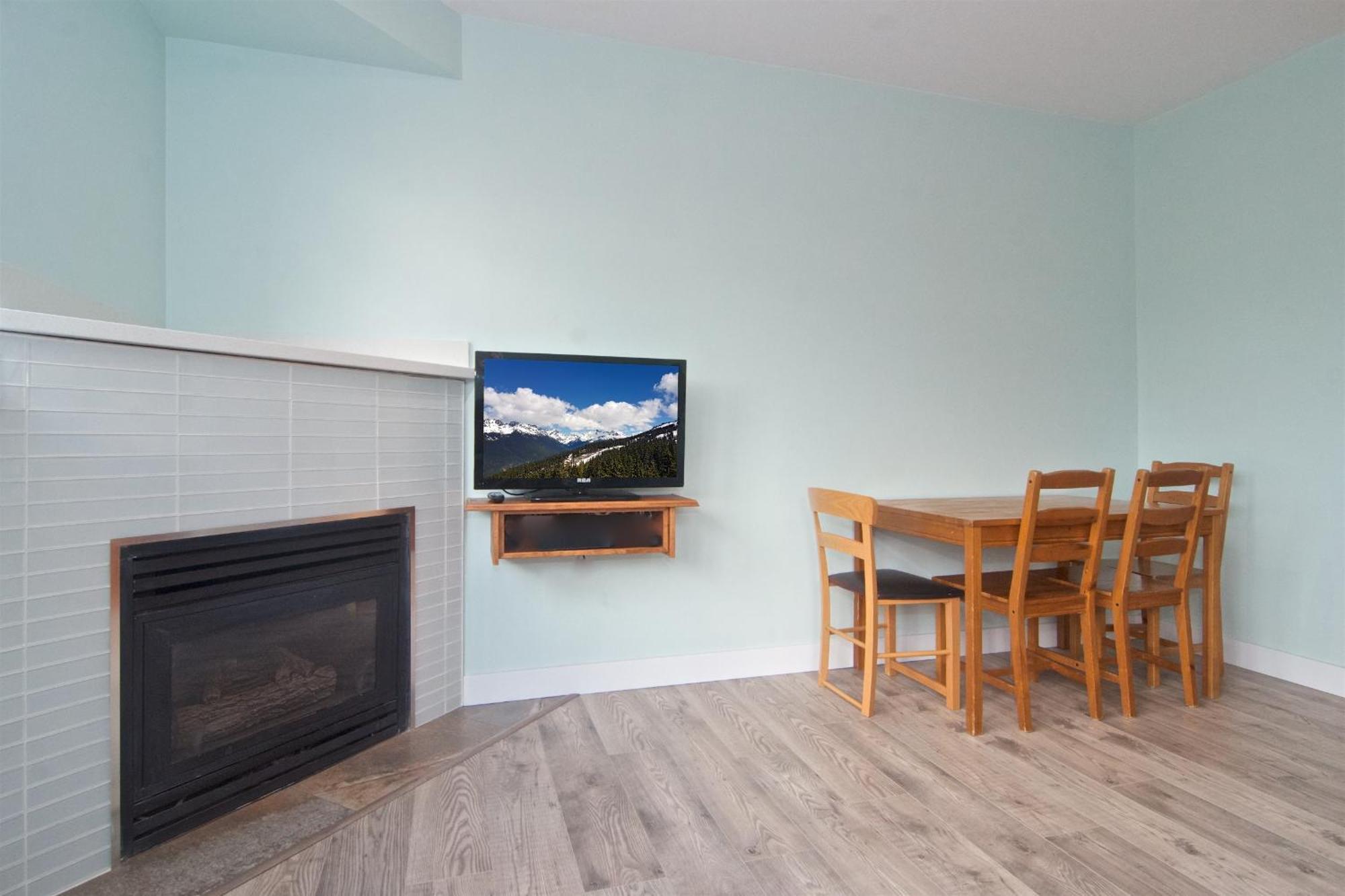 Alpenglow Lodge By Bill Whistler Habitación foto