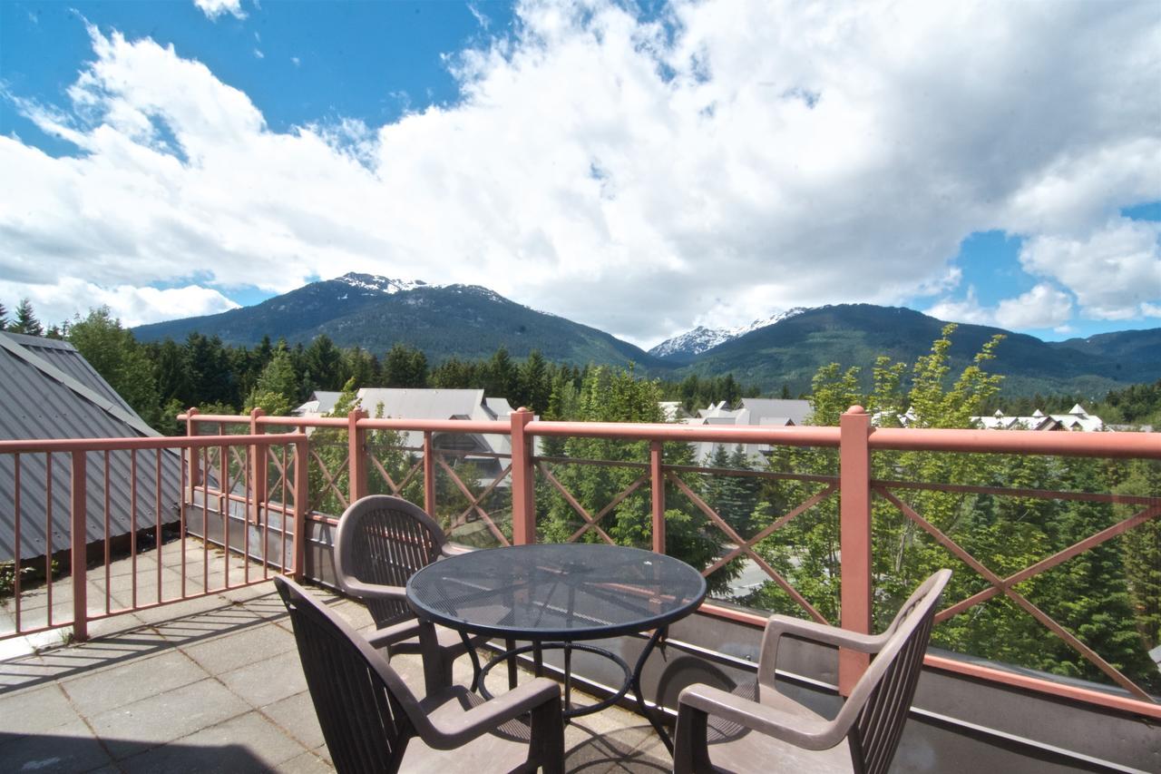 Alpenglow Lodge By Bill Whistler Exterior foto